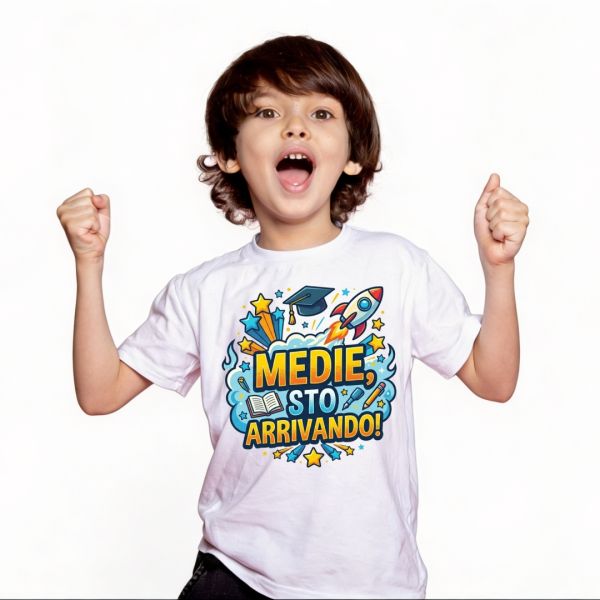 T-shirt bambino "Medie sto arrivando"